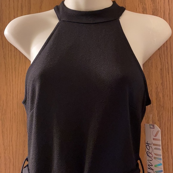 Size medium black NWT jumper - Picture 5 of 6